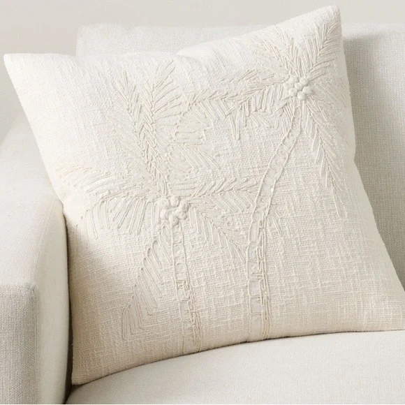 NWT Pottery Barn Palm Leaf Cream White Textured Knit Pillow Cover with sequins - Picture 1 of 11